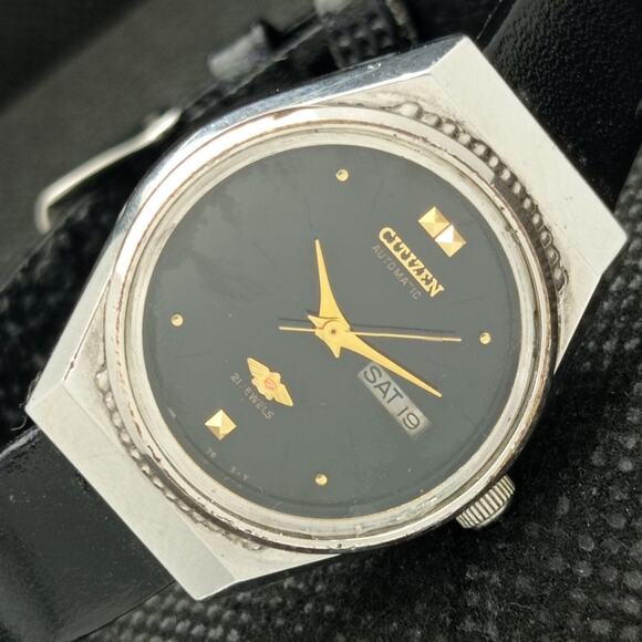 Citizen Accessories - Vintage 1975 Citizen Automatic Womans Silver Watch W/daydate & Gold accents